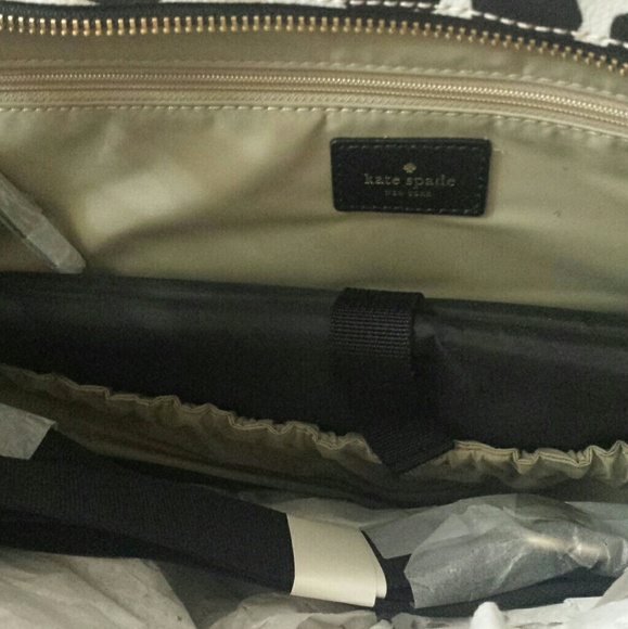 ❤SOLD❤Kate Spade Baby Diaper Bag - Picture 3 of 5